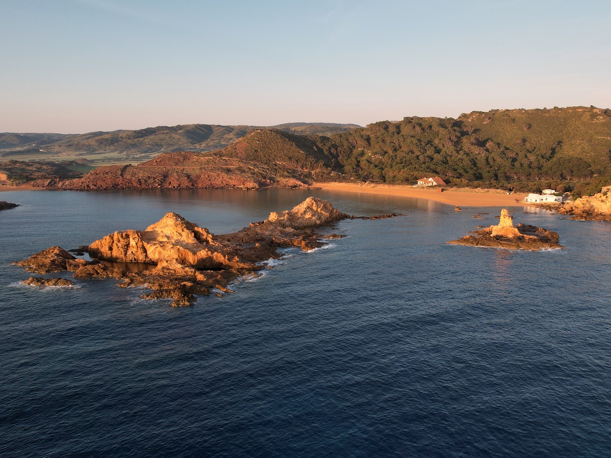 Anfahrt zum Strand von Cala Pregonda