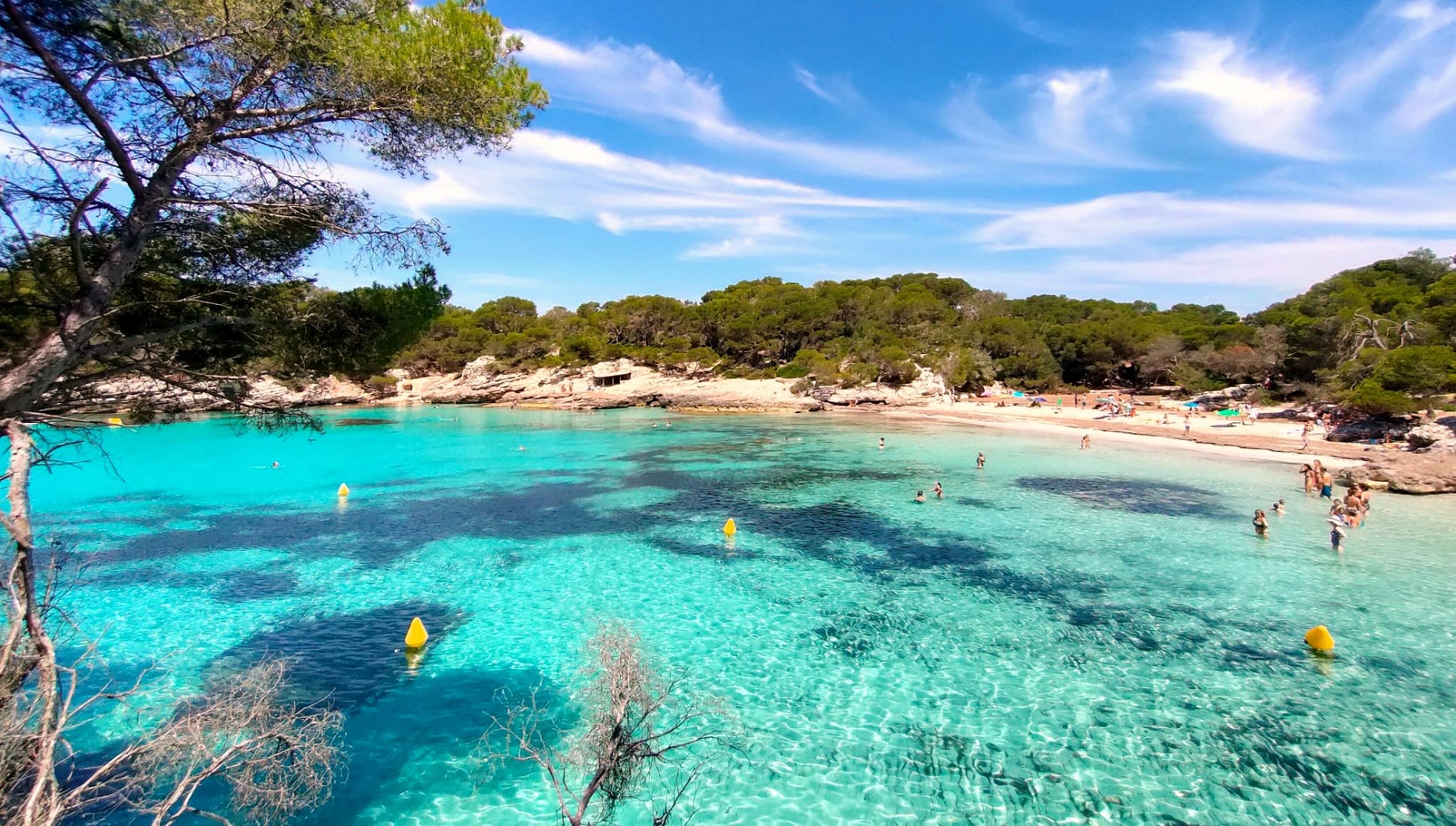 Wie kommt man zum Strand von Cala Turqueta