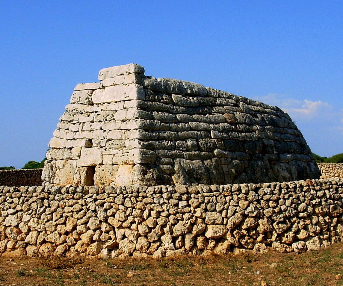 Menorca Talayótica - Naveta des Tudons